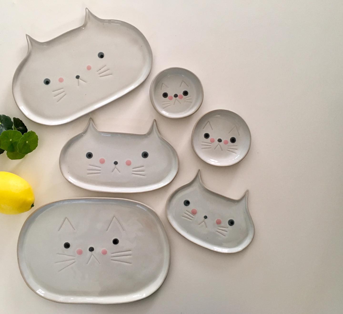 Cat Plate